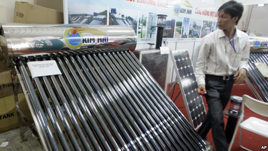 Một loại thiết bị nước máy nóng lạnh của Việt Nam sử dụng nguồn năng lượng mặt trời (AP).