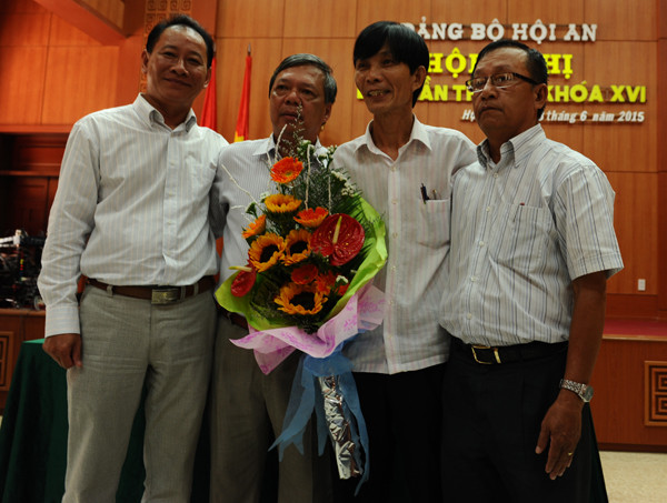 Từ trái sang ông Trần Ánh, ông Kiều Cư, ông Nguyễn Sự và ông Nguyễn Văn Dũng. Ảnh Minh Hải