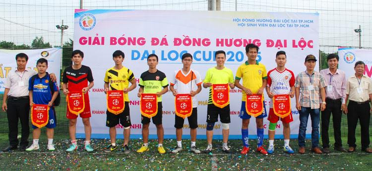 Các đội bóng tham gia giải đồng hương Đại Lộc 2015.
