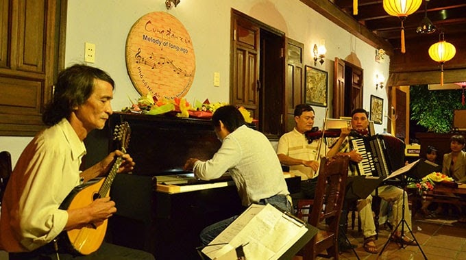 The “Old Melody” band