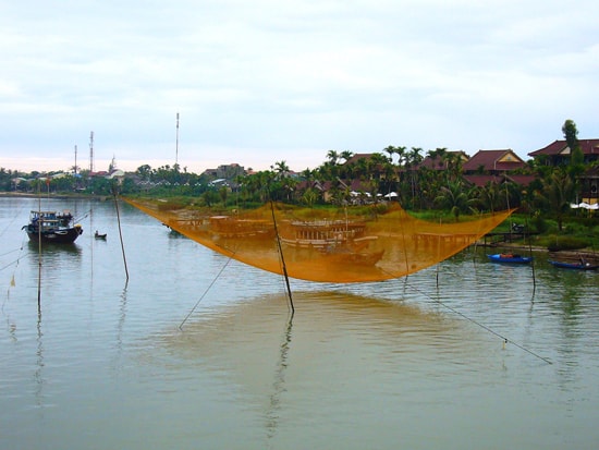 Hệ sông ngòi làm nên vẻ đẹp làng quê sinh thái Hội An. Ảnh: Đ.H