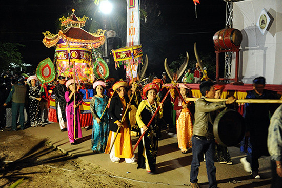 Lễ hội rước Cộ bà Chợ Được - di sản văn hóa phi vật thể cấp quốc gia được công nhận năm 2013. Ảnh: M.HẢI