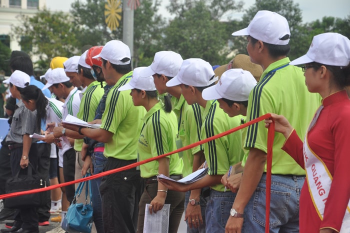 Trong từng mùa giải, ở từng nội dung thi đấu, lực lượng trọng tài phải hết sức tập trung ở vạch đích để ghi nhận chính xác kết quả.  Ảnh: ANH SẮC