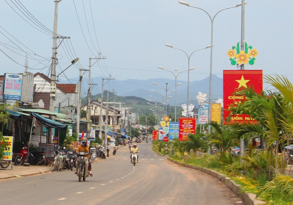 Vùng cao trang trí hướng về đại hội.