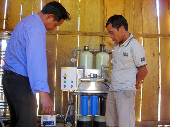 Hệ thống lọc nước hiện đại ở thôn Ganil. Ảnh: VĂN HÀO