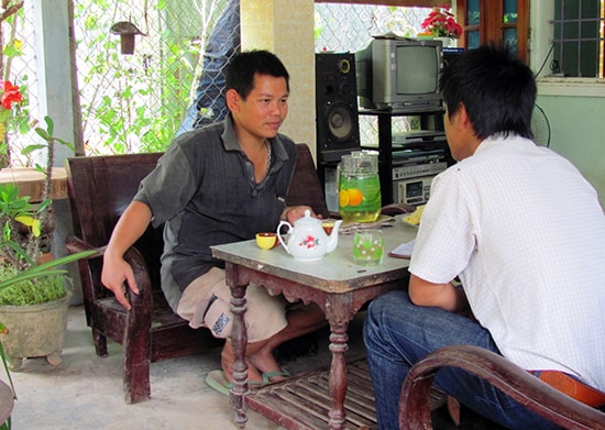 Alăng Nhom, gương mặt “Thanh niên tiên tiến toàn quốc”, người từng tham gia làm đường Hồ Chí Minh những năm 2000.