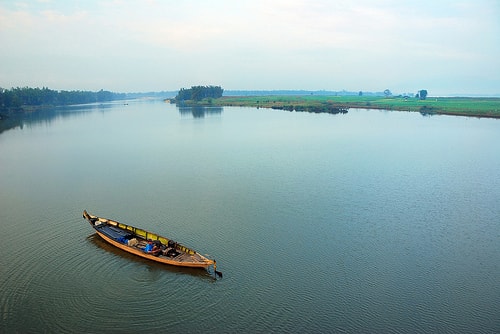 Một khúc sông Thu Bồn.  Ảnh: trang VietEcology