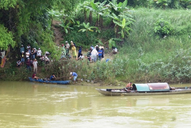 Tìm kiếm thi thể nạn nhân. Triêu Nhan