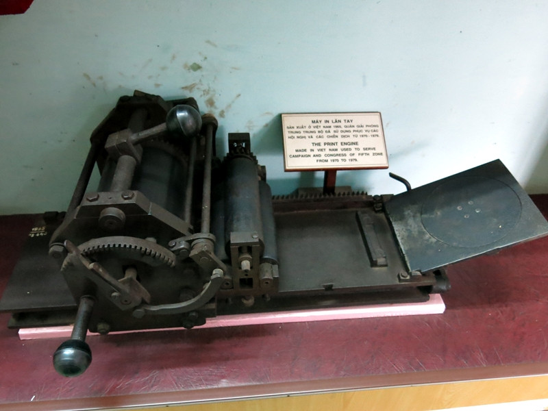 Máy in lăn tay phục vụ các hội nghị và chiến dịch từ 1970 - 1979