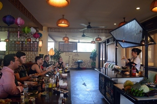 Tourists learn how to cook in Cho Pho restaurant, Hoi An city 