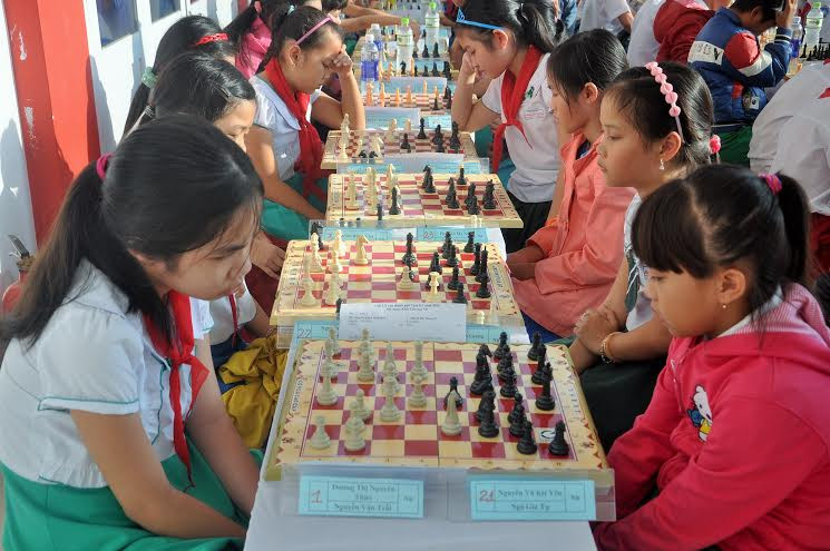 Đông đảo học sinh tham gia giải cờ vua - cờ tướng TP.Tam Kỳ năm 2016.