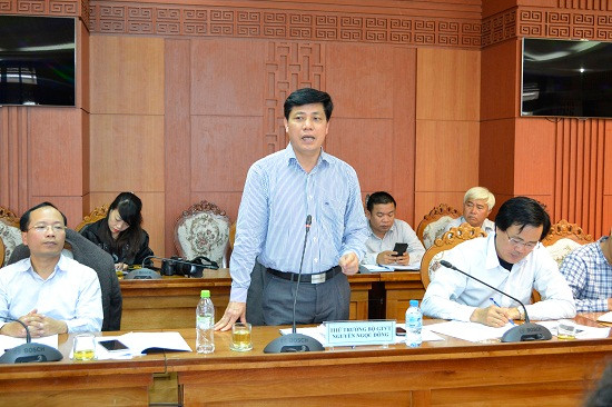Thứ trưởng Nguyễn Ngọc Đông yêu cầu giải quyết dứt điểm việc đền bù nứt nhà liên quan đến thi công gói thầu 3A.