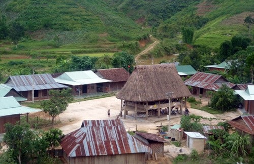 Cotu’s village  in Tay Giang mountainous district, Quang Nam province. 