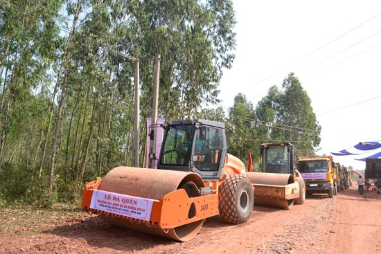 Ra quân thi công ĐT610, đoạn nối Nông Sơn  - Duy Xuyên.