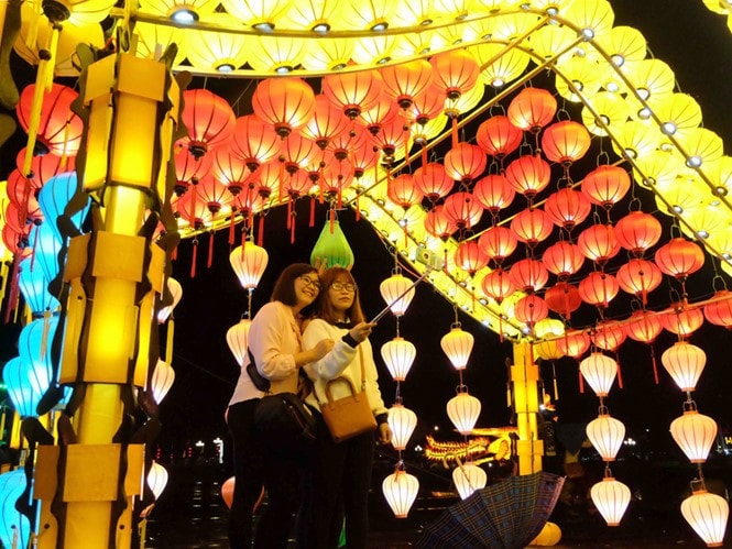 Lantern festival in Hoi An city