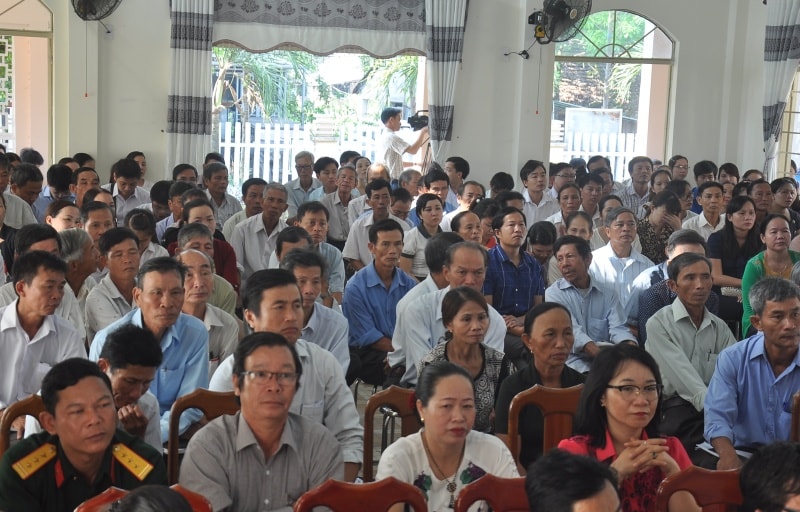 Đông đảo cử tri các xã Tam Lãnh, Tam Dân, Tam Thái, Tam Đại (Phú Ninh) đến dự buổi tiếp xúc cử tri. Ảnh: VINH ANH
