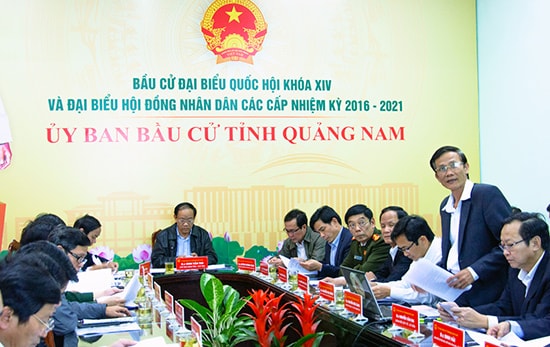 Ủy ban Bầu cử tỉnh họp triển khai công tác chuẩn bị bầu cử.Ảnh: N.V