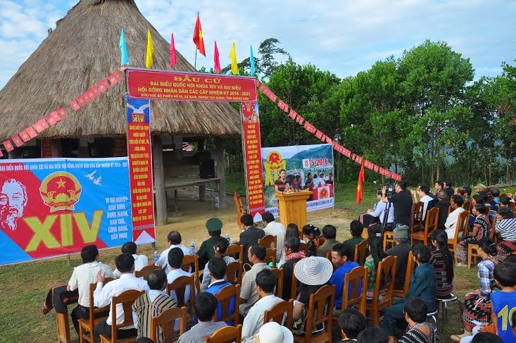 Bầu cử sớm ngày 19.5 tại Tây Giang. Ảnh: XUÂN NGHĨA