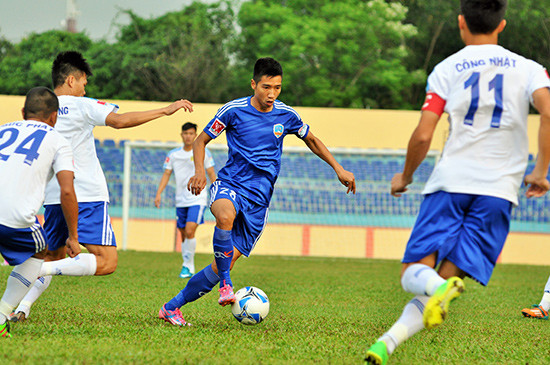 Anh Tuấn (số 28) thi đấu khá tốt và đóng góp 1 bàn thắng trong chiến thắng 3-0 trước Hải Phòng