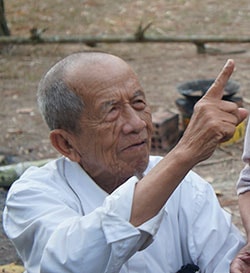 Nhà thơ Nguyễn Đức Sơn.