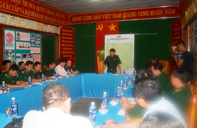 Thiếu tướng Nguyễn Văn Nam họp chỉ đạo tại buổi làm việc với BĐBP tỉnh.