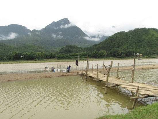 Bãi Trầu - địa danh lưu lại đậm nét nơi giao thương giữa miền ngược và miền xuôi trên thượng nguồn sông Vu Gia. Ảnh: T.K.P