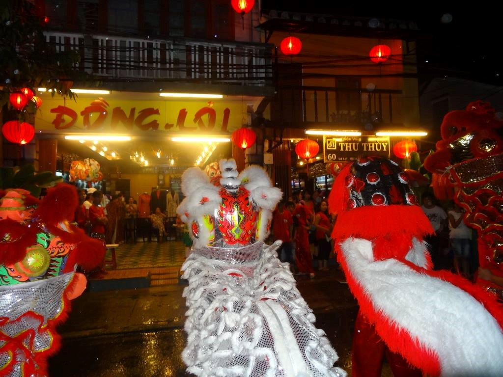 Lion dance in Hoi An city. Picture: hoian-tourism