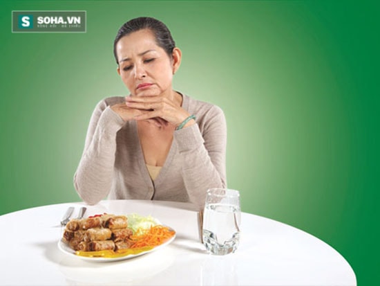 Chán ăn là một trong những biểu hiện thường thấy nhưng dễ bị bỏ qua ở bệnh gan nhiễm mỡ. (Ảnh minh họa).