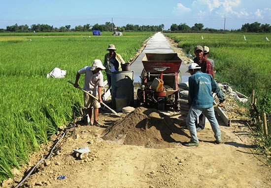 Cán bộ và hội viên nông dân là lực lượng nòng cốt trong xây dựng nông thôn mới. Ảnh: VĂN SỰ