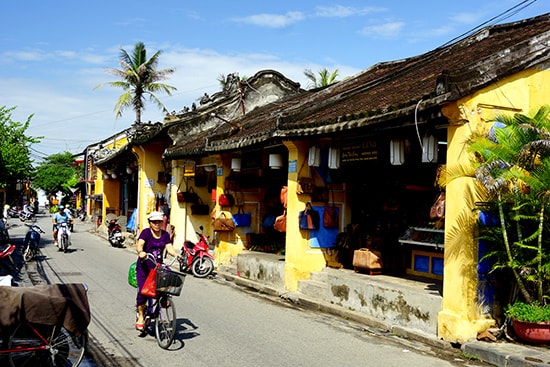 Đô thị cổ Hội An đang nỗ lực đầu tư đồng bộ hạ tầng.Ảnh: PHƯƠNG THẢO