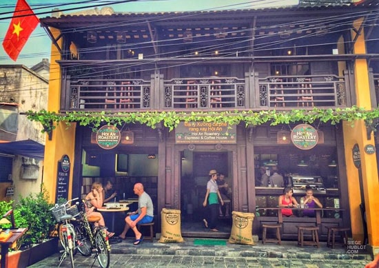 Một góc Hoi An Roastery. 