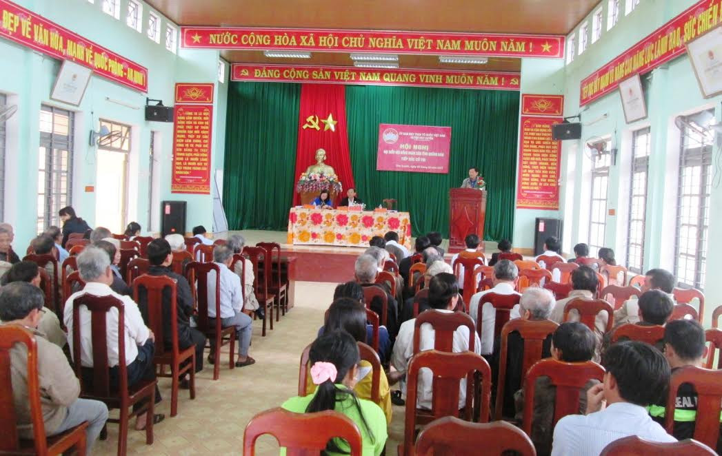 Quang cảnh buổi đại biểu HĐND tỉnh tiếp xúc cử tri xã Duy Trinh chiều ngày 9.2.