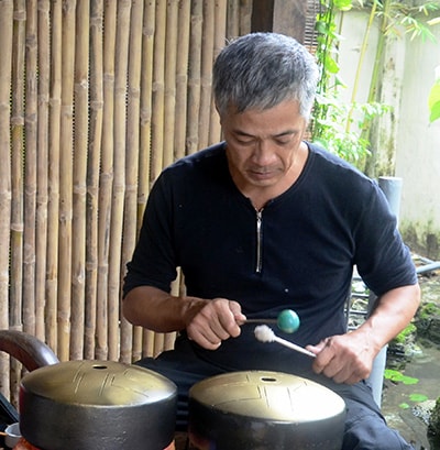 Phạm Như Khoa “phiêu” với những giai điệu trống trời.