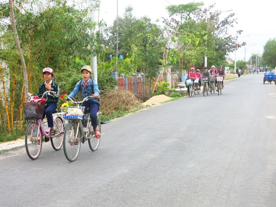 Dự án đường phòng chống lụt bão, cứu hộ cứu nạn là một trong những dự án có nợ tạm ứng lưu cữu nhiều năm không thể thu hồi được.Ảnh: T.DŨNG