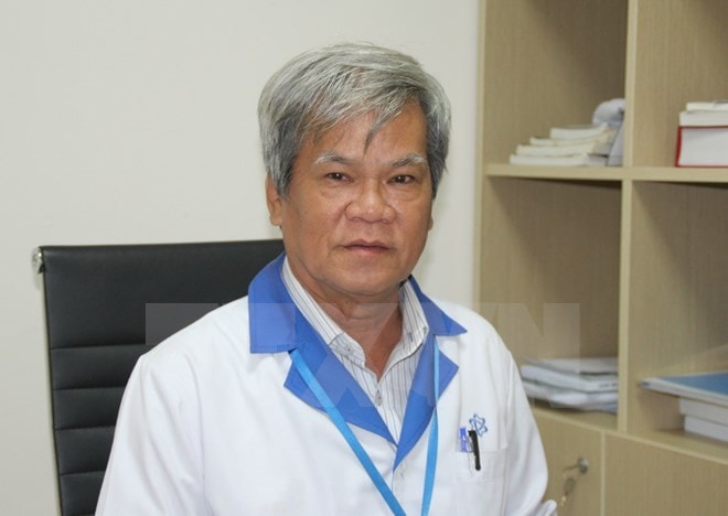 Bác sỹ Ngô Đức Đễ. (Ảnh: Lê Xuân/TTXVN)