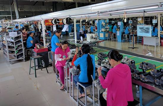 Doanh nghiệp là đối tượng tổng điều tra kinh tế năm 2017 .  TRONG ẢNH: Một xưởng gia công da giày tại Khu công nghiệp Thuận Yên, TP.Tam Kỳ.