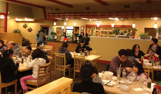 Một nhà hàng phở Việt tại California (Mỹ). Ảnh: Eddangle