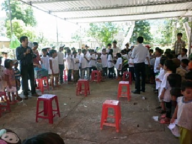 Một buổi sinh hoạt tư vấn cho trẻ em do Văn phòng phối hợp với các cộng tác viên thực hiện.