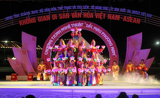 Festival Di sản Quảng Nam lần VI được kỳ vọng là cơ hội thúc đẩy phát triển du lịch Quảng Nam.  Trong ảnh: Một trong những hoạt động của Festival Di sản Quảng Nam lần trước đây.