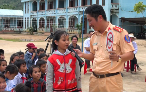 Tuyên truyền ATGT cho học sinh