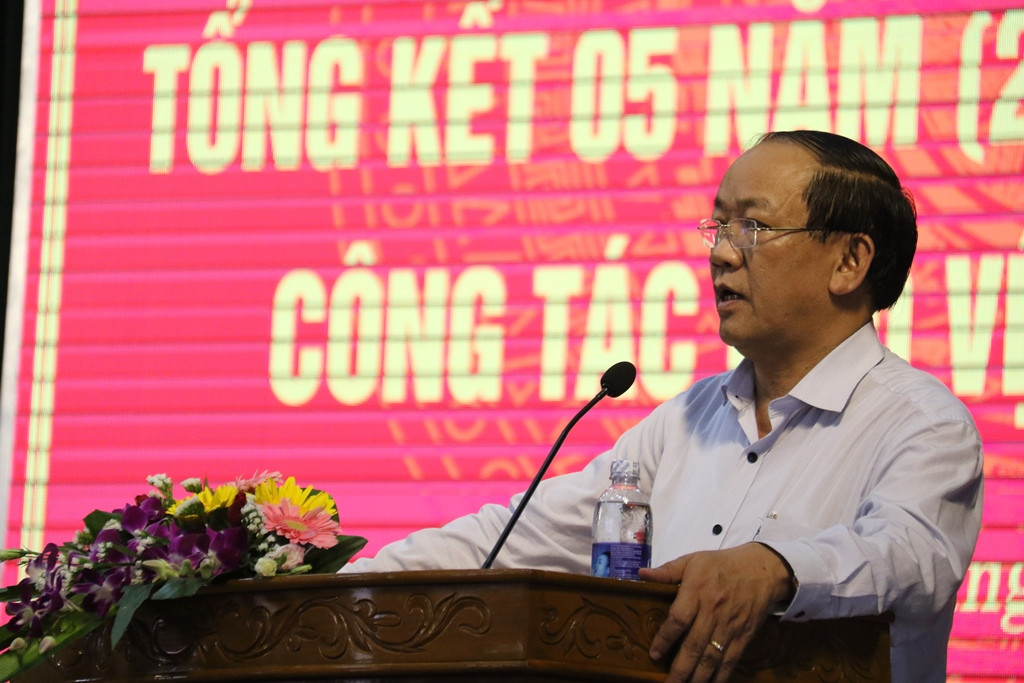 Chủ tịch UBND tỉnh Đinh Văn Thu phát biểu chỉ đạo tại hội nghị. Ảnh: T.C