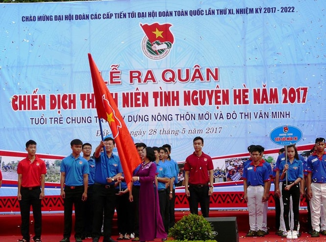 Tuổi trẻ ra quân Chiến dịch Thanh niên tình nguyện Hè năm 2017