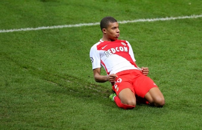 Tiền đạo Kylian Mbappe (Monaco)