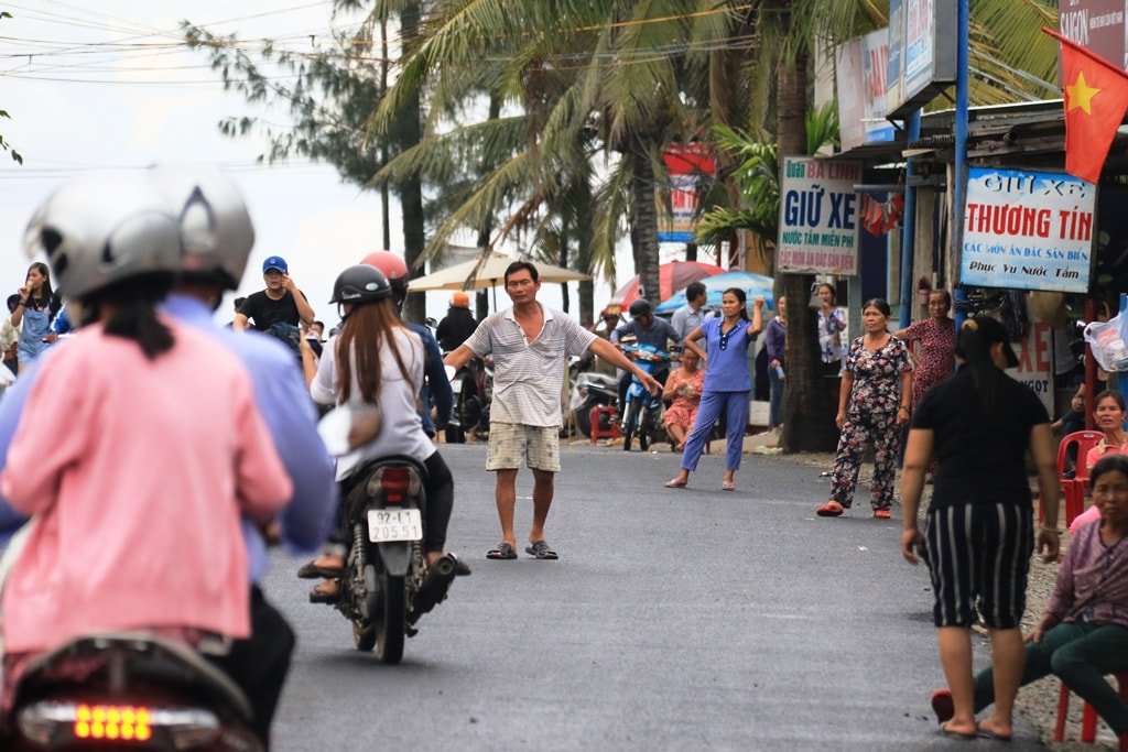 Nhiều gia đình ở Tam Thanh được mùa kinh doanh dịch vụ giữ xe