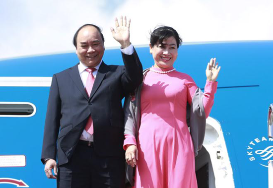 Thủ tướng Nguyễn Xuân Phúc và phu nhân. Ảnh: TTXVN