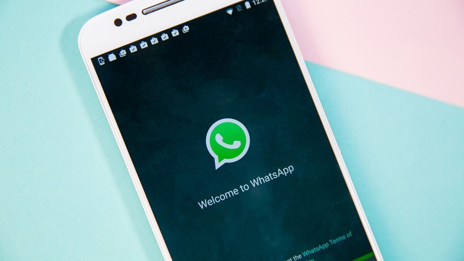 Biểu tượng WhatsApp trên điện thoại di động/Mashable