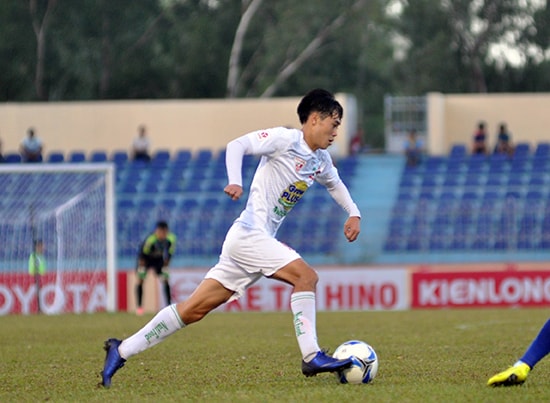 Ghi bàn duy nhất trong trận gặp các ngôi sao K-League cuối tuần qua, Văn Toàn đã được giải tỏa áp lực sau thời gian dài tịt ngòi. Ảnh: T.VY