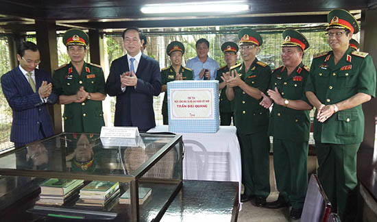 Chủ tịch nước Trần Đại Quang thăm Bảo tàng Quân khu 5 năm 2016.Ảnh:N.DIỆP