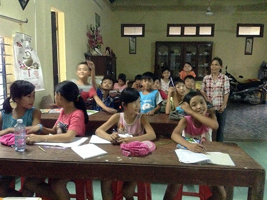 Một nhóm học trong chùa Bồng Lai được tổ chức 2 tháng mùa hè vừa qua.