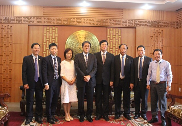 Mr. Kunio Umeda and Quang Nam’s leaders